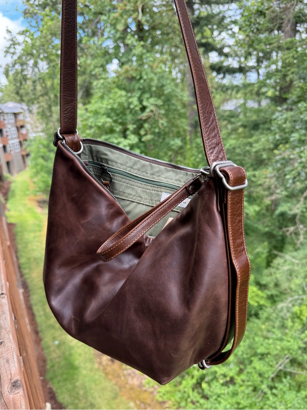 Rough & Tumble Small Duffle in Bourbon & Cognac - Picture 4 of 7